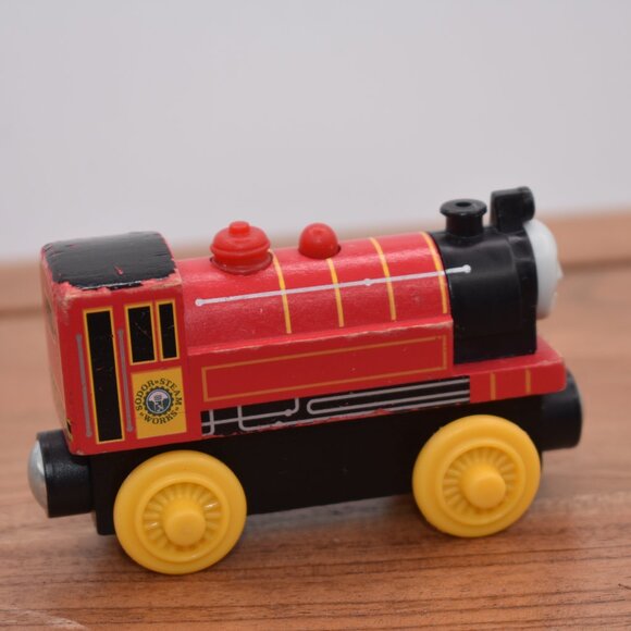 Victor - Thomas & Friends Wooden Railway Train Engine Tank Engine GUC 20… - Picture 5 of 7